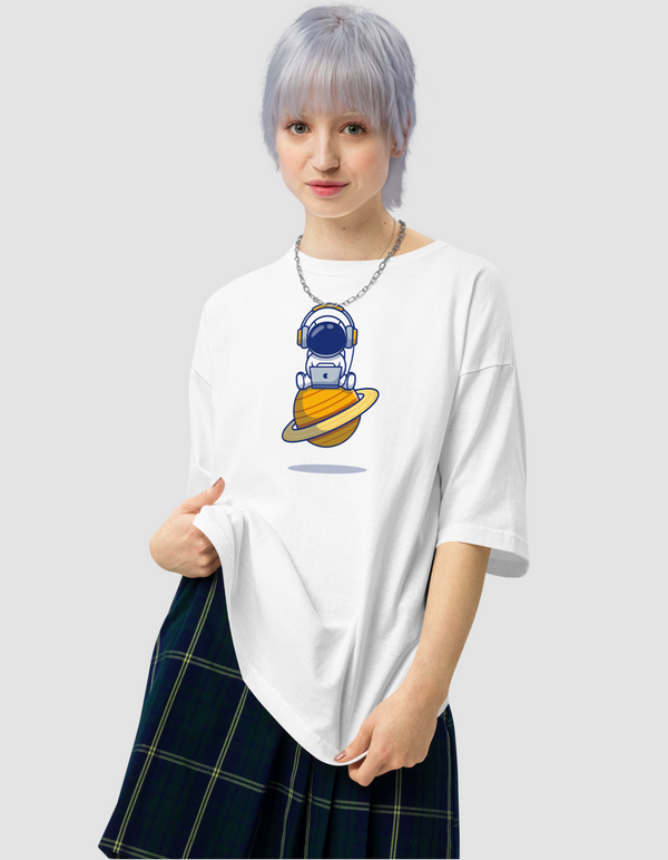 Unisex Oversized T-Shirt Minimal | Space Work